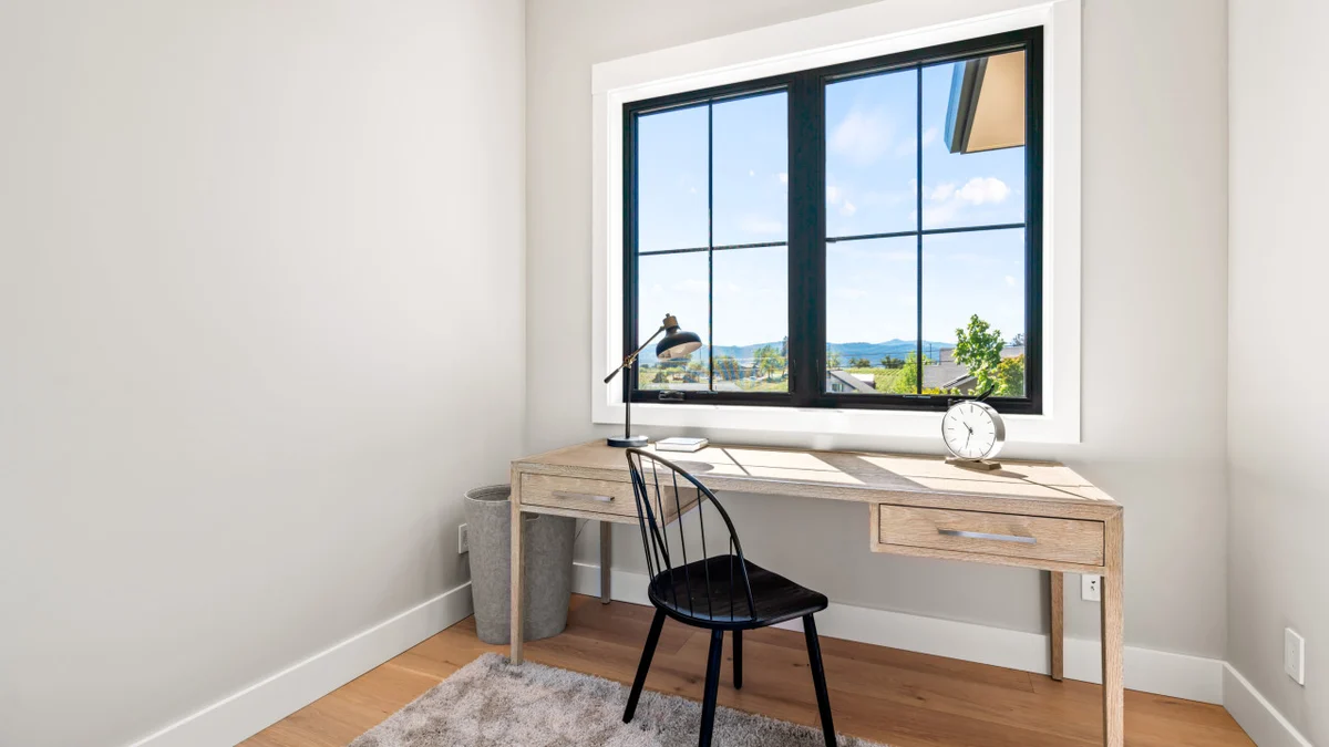 Healdsburg Haven - 3 BD plus Den, Pool, Spa & Wine Tasting #135