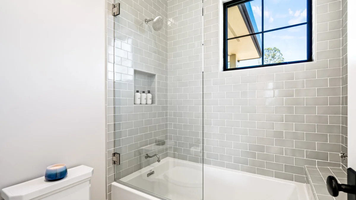 Healdsburg Haven - 3 BD plus Den, Pool, Spa & Wine Tasting #136