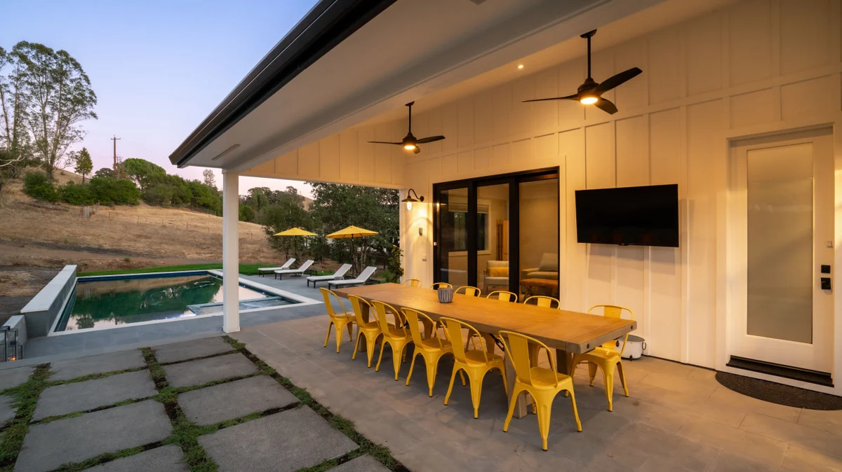 Healdsburg Haven - 3 BD plus Den, Pool, Spa & Wine Tasting #154