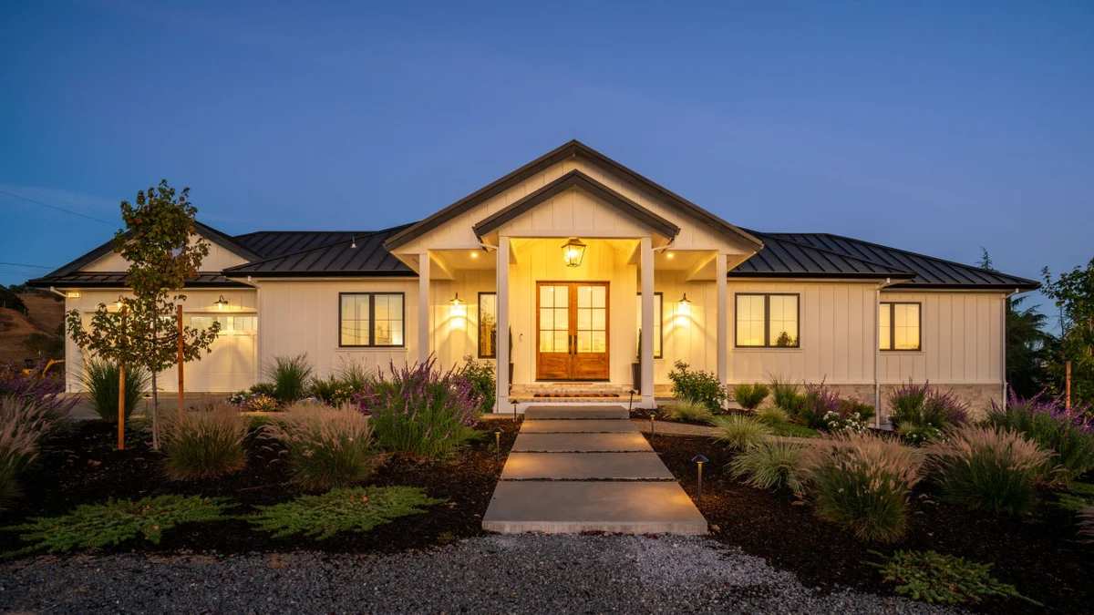 Healdsburg Haven - 3 BD plus Den, Pool, Spa & Wine Tasting #151