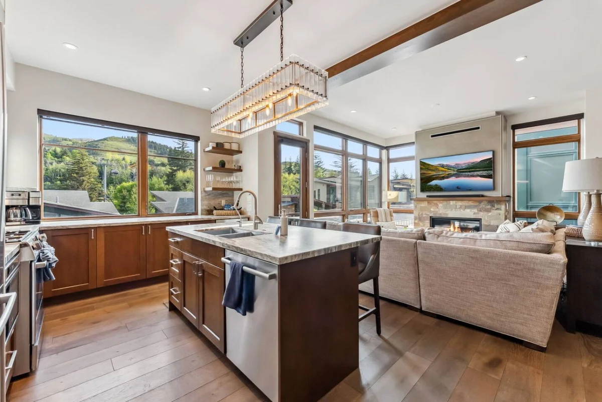 LUXE Riverfront Mountain Retreat | Walk to Gondola #65