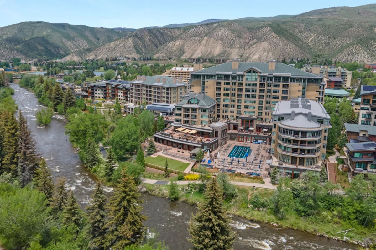LUXE Riverfront Mountain Retreat | Walk to Gondola #77