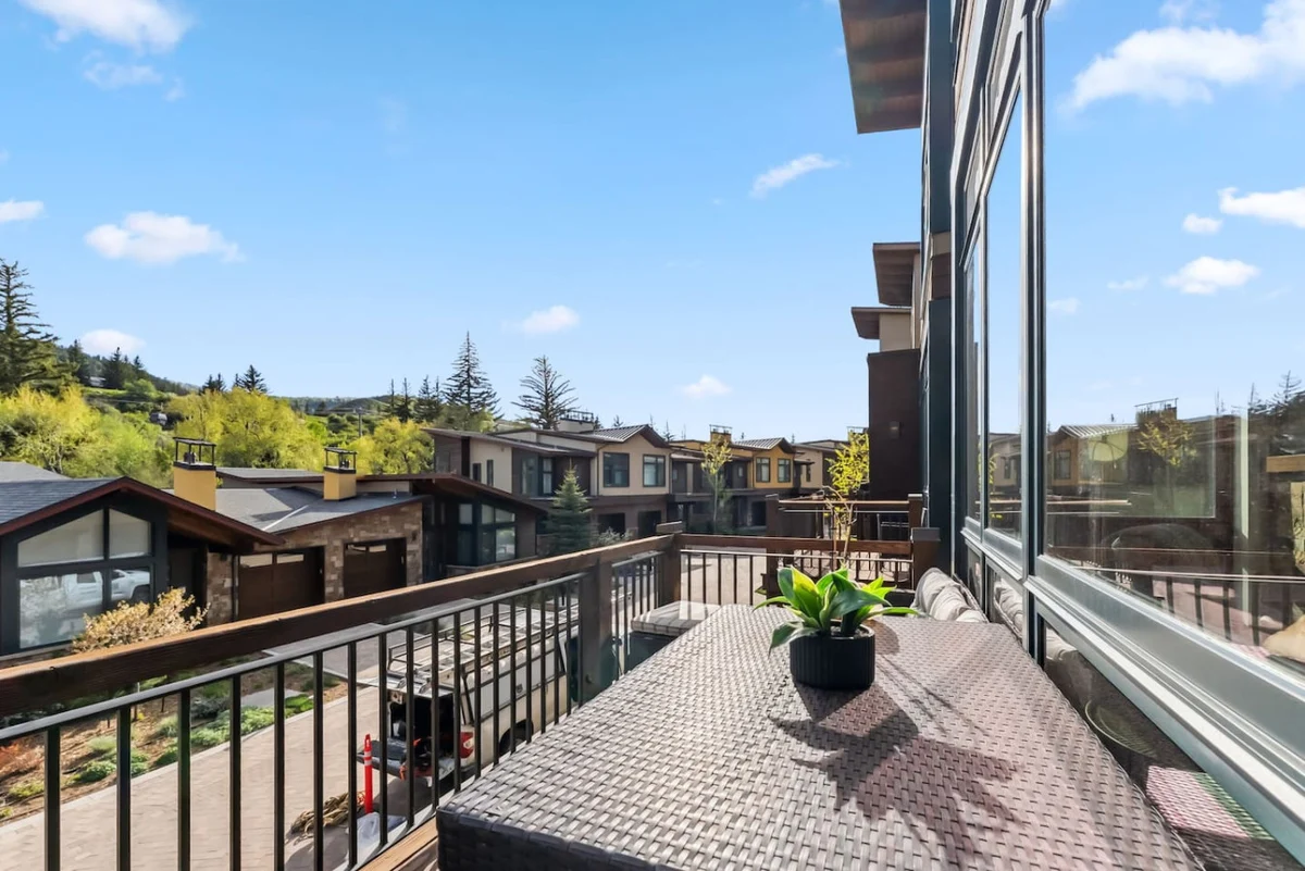 LUXE Riverfront Mountain Retreat | Walk to Gondola #101