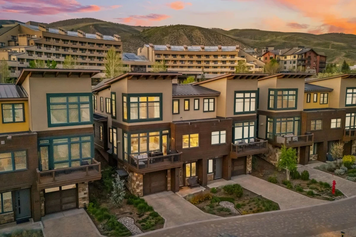 LUXE Riverfront Mountain Retreat | Walk to Gondola #95
