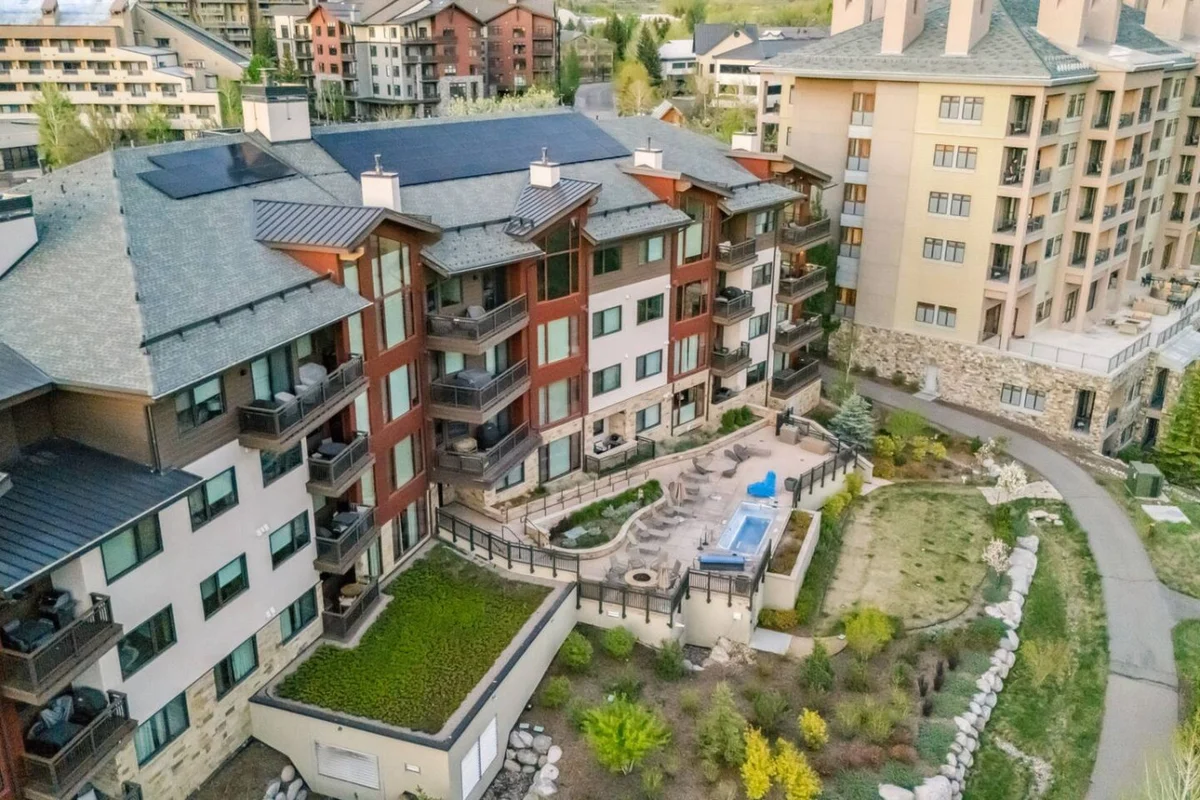 LUXE Riverfront Mountain Retreat | Walk to Gondola #62