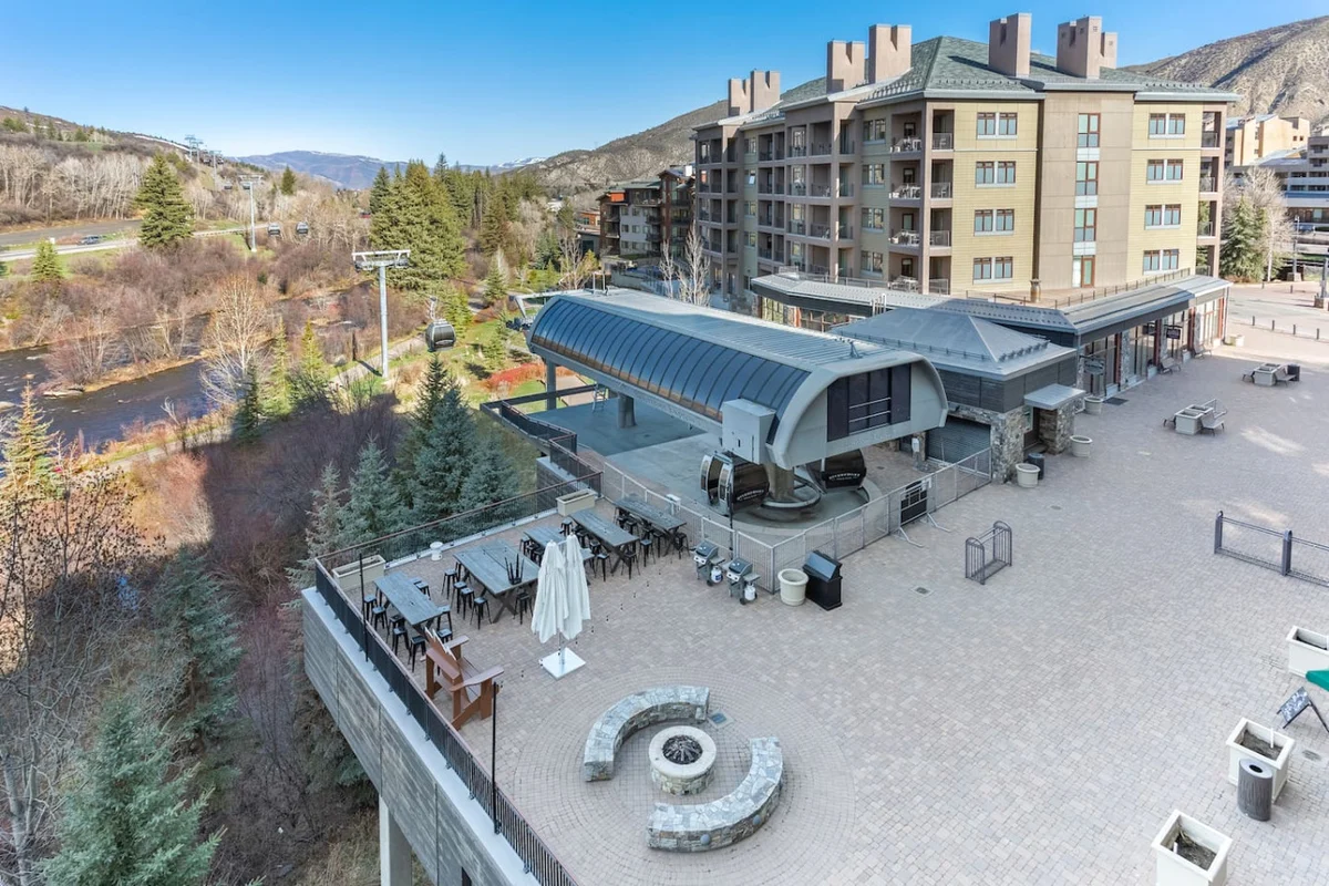 LUXE Riverfront Mountain Retreat | Walk to Gondola #49