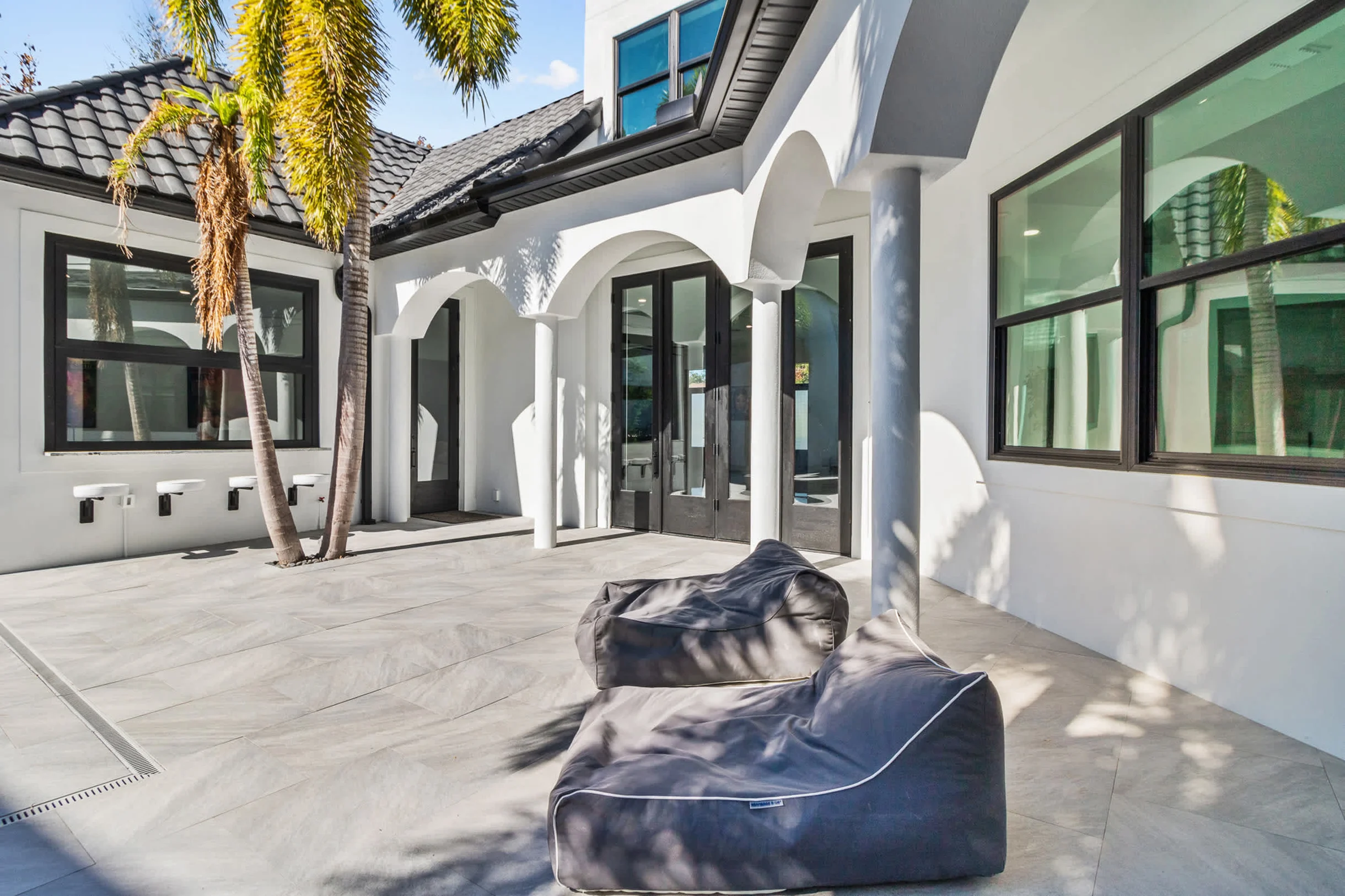 Wander Tampa Estate #167