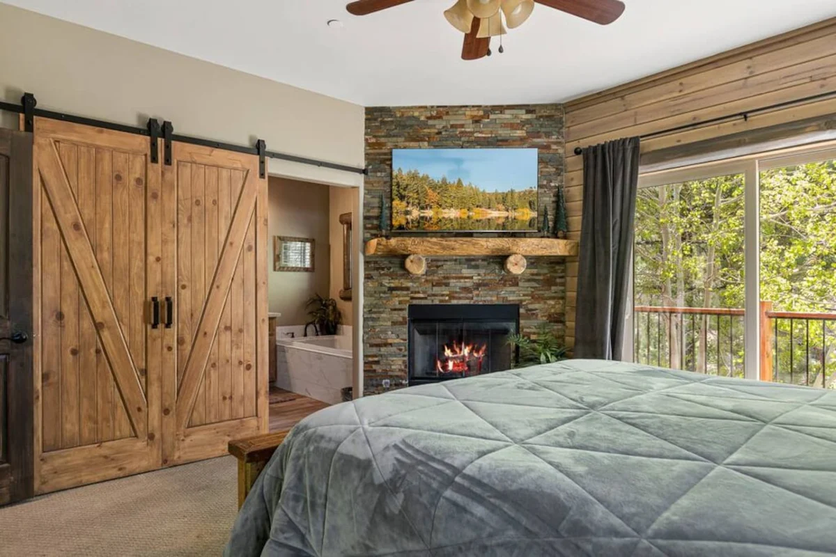 Eagle Creek Hot Tub, Game Room, Private Sled Hill #136