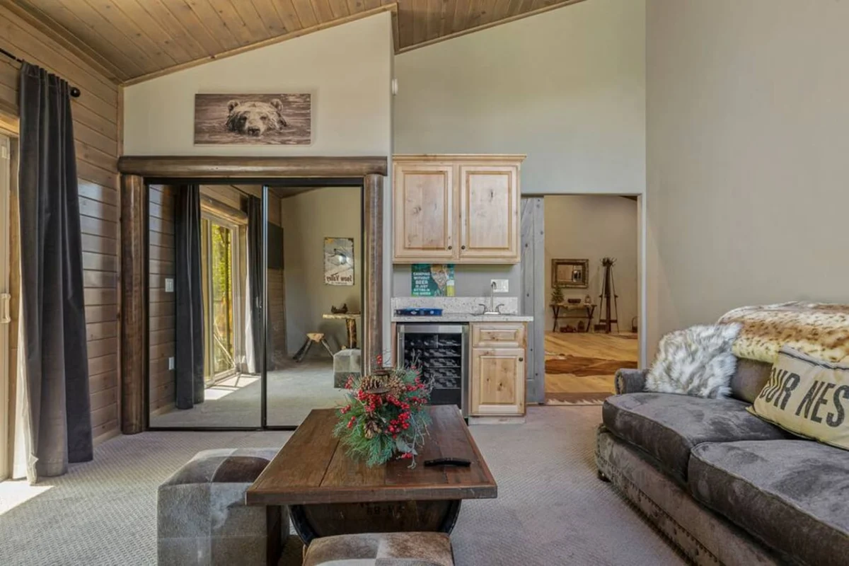 Eagle Creek Hot Tub, Game Room, Private Sled Hill #131