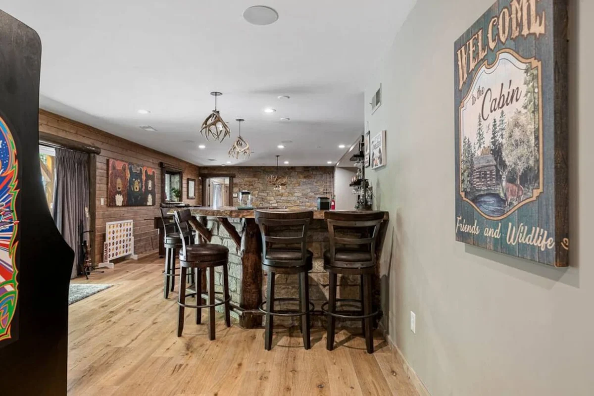 Eagle Creek Hot Tub, Game Room, Private Sled Hill #167
