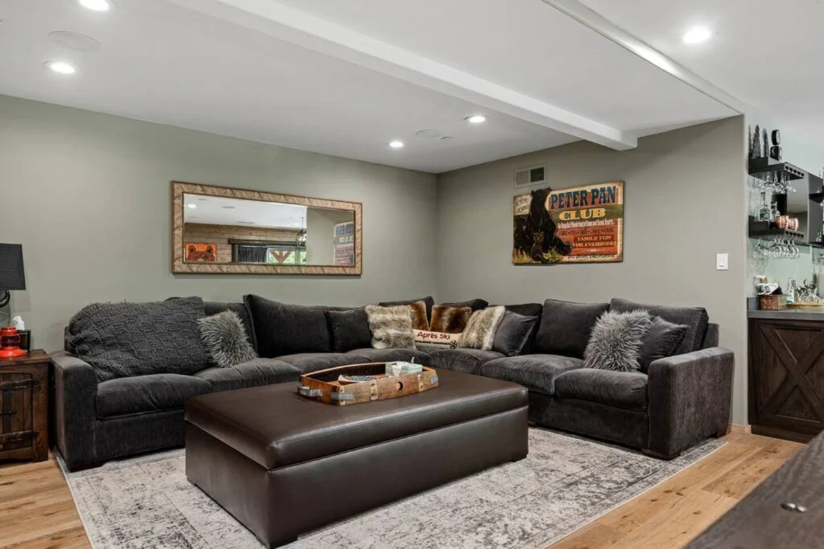 Eagle Creek Hot Tub, Game Room, Private Sled Hill #162