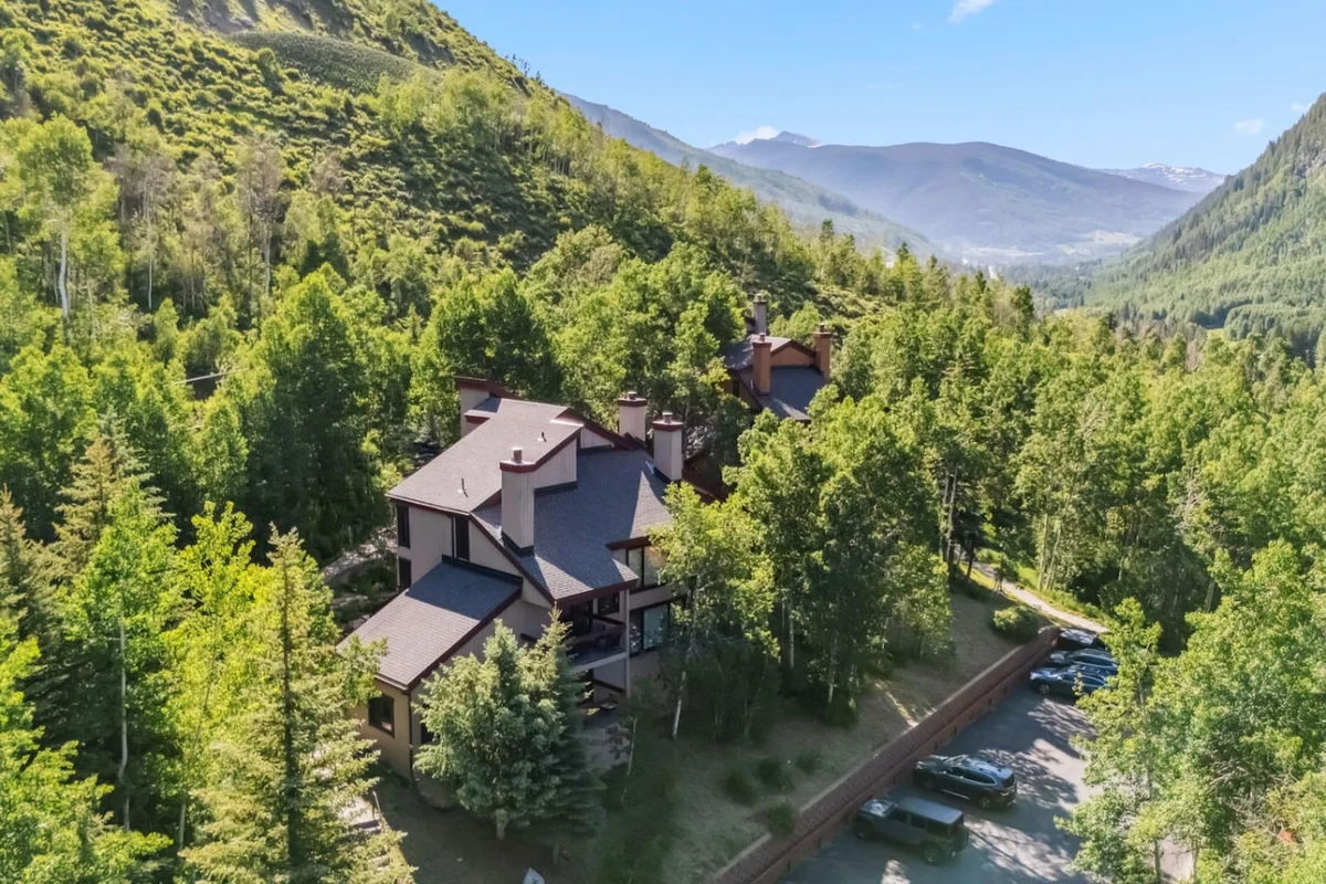 Alpine Overlook |  Scenic Views & Steps to Trails #65