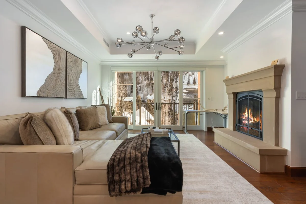 Ritz-Carlton Luxury Suite with Mountain Views #47
