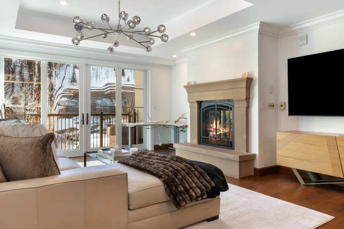 Ritz-Carlton Luxury Suite with Mountain Views #66