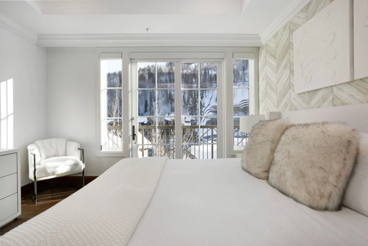 Ritz-Carlton Luxury Suite with Mountain Views #58