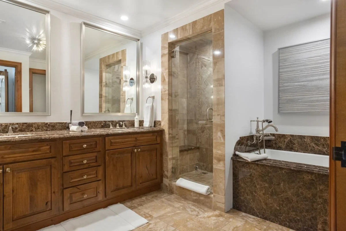 Ritz-Carlton Luxury Suite with Mountain Views #68