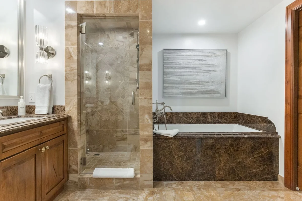 Ritz-Carlton Luxury Suite with Mountain Views #54