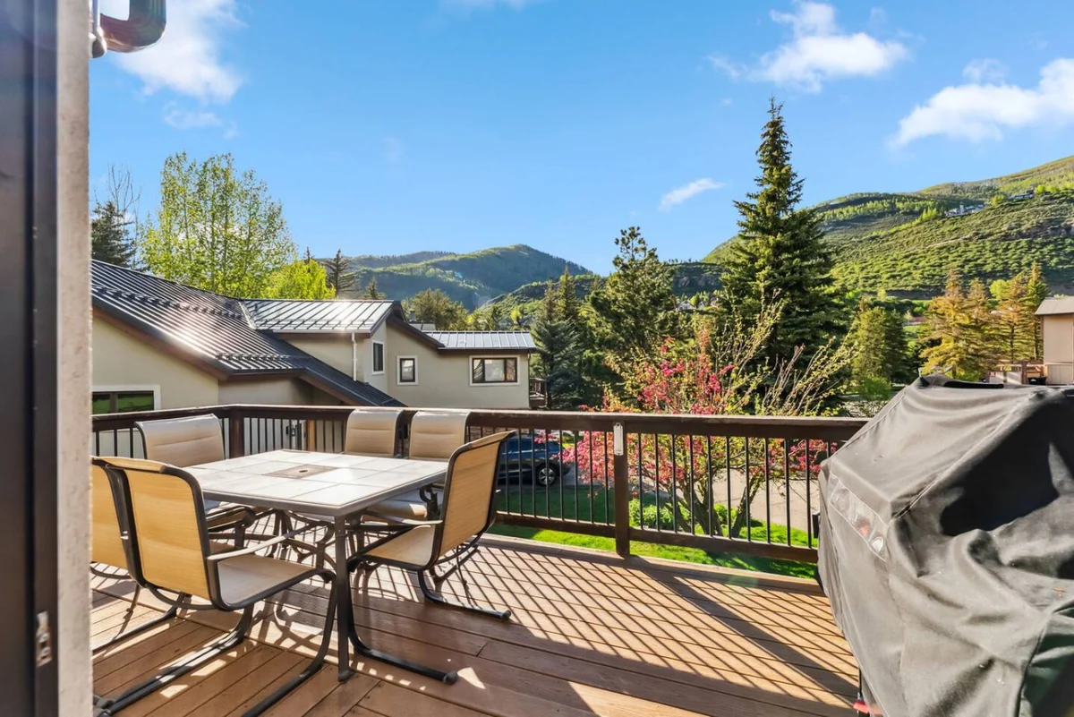 Matterhorn Haven | LUXE Vail Retreat w/ Hot Tub #63