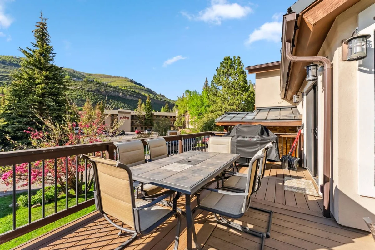Matterhorn Haven | LUXE Vail Retreat w/ Hot Tub #85