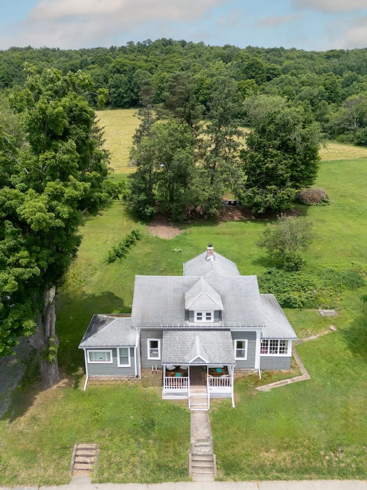Vintage Catskills Home • Bucolic Views & Coziness #75