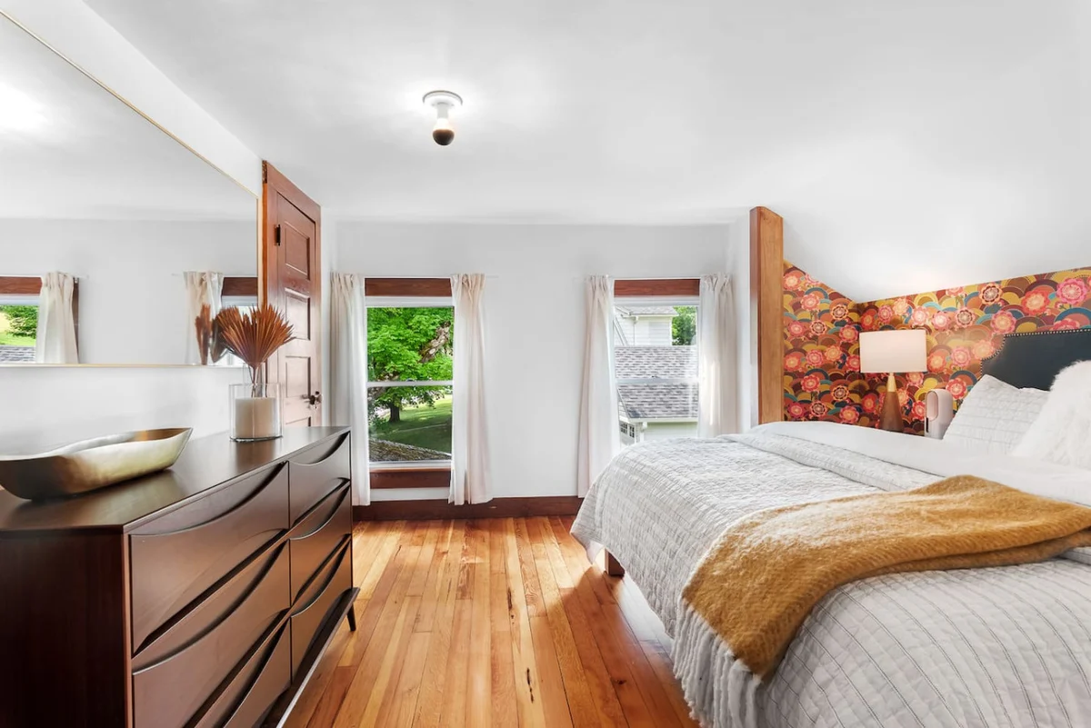 Vintage Catskills Home • Bucolic Views & Coziness #65