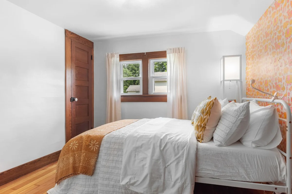 Vintage Catskills Home • Bucolic Views & Coziness #86