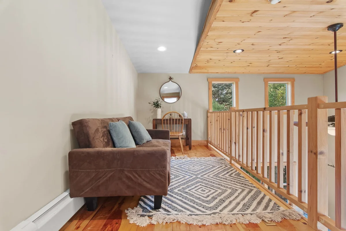 Warm & Woodsy Cabin Year-Round Escape #36