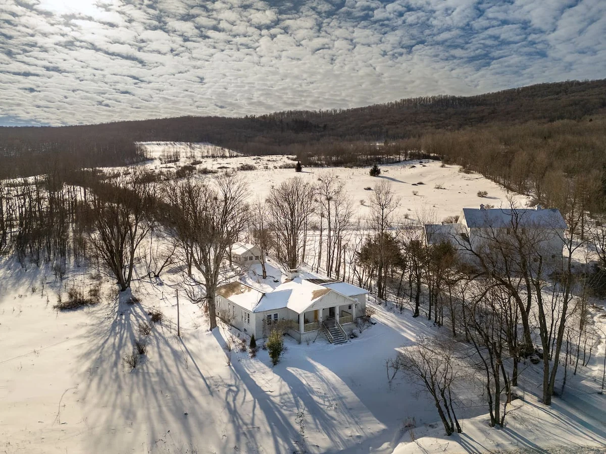 Luxe 3BR Getaway for 4 Seasons #73