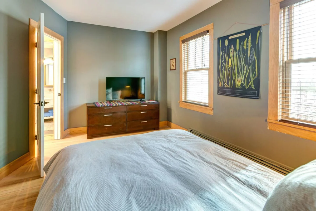 Hygge Haus • Warm Welcoming Year-Round Escape #77