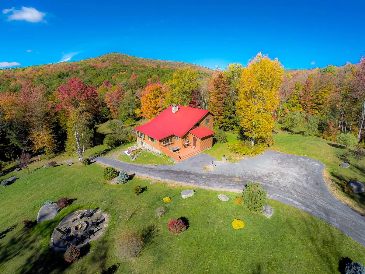 Cozy 6BR Catskills Getaway with Hot Tub #152