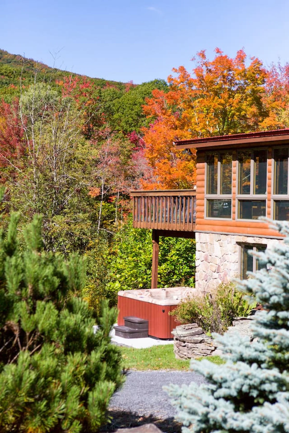 Cozy 6BR Catskills Getaway with Hot Tub #144