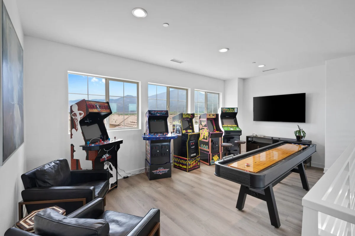 Home in La Quinta property photo 4