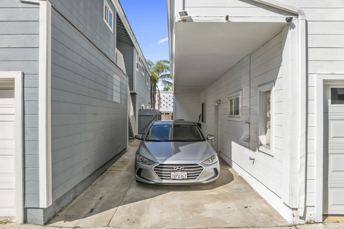 2 Car Parking Steps 2 Lido Village/Marina/A+ Location property photo 4