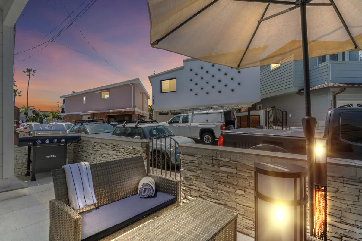 4 Car Parking Steps 2 Lido Village/Marina/A+ Location property photo 4