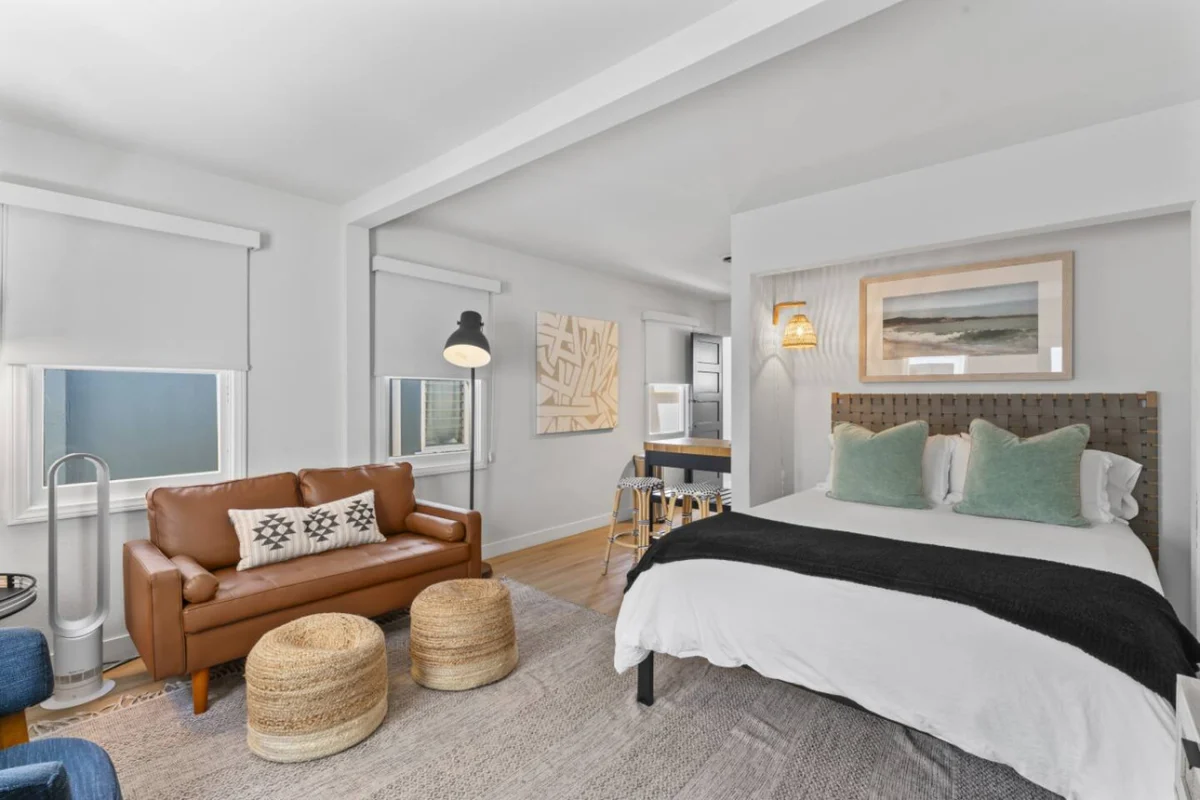 Home in Newport Beach property photo 2
