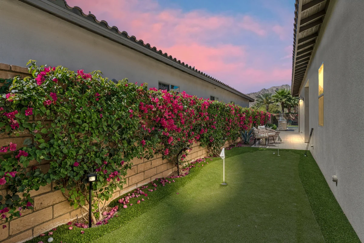 Home in La Quinta property photo 3