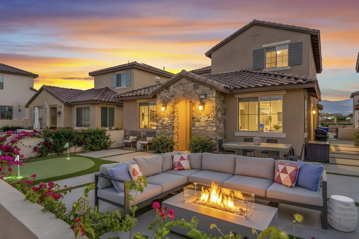 Home in La Quinta property photo 2