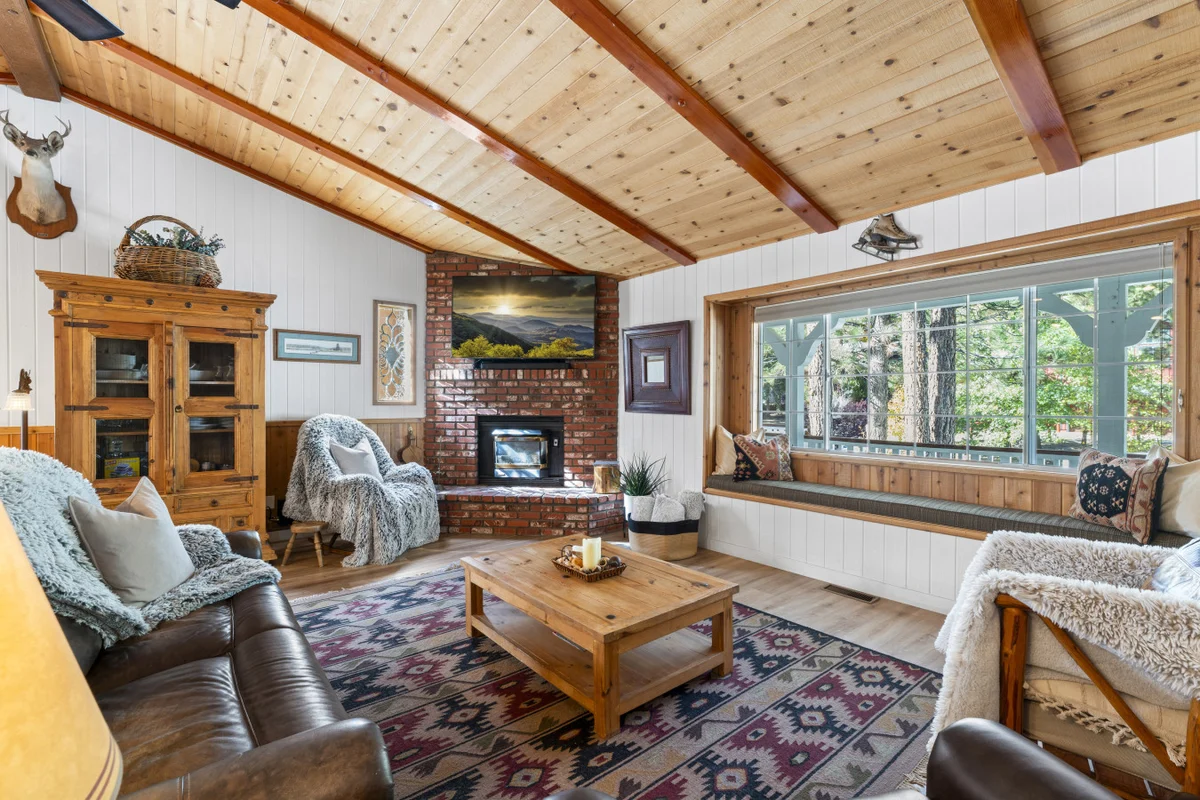 Home in Big Bear Lake property photo 2