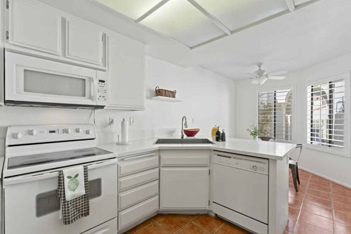 Home in La Quinta property photo 5