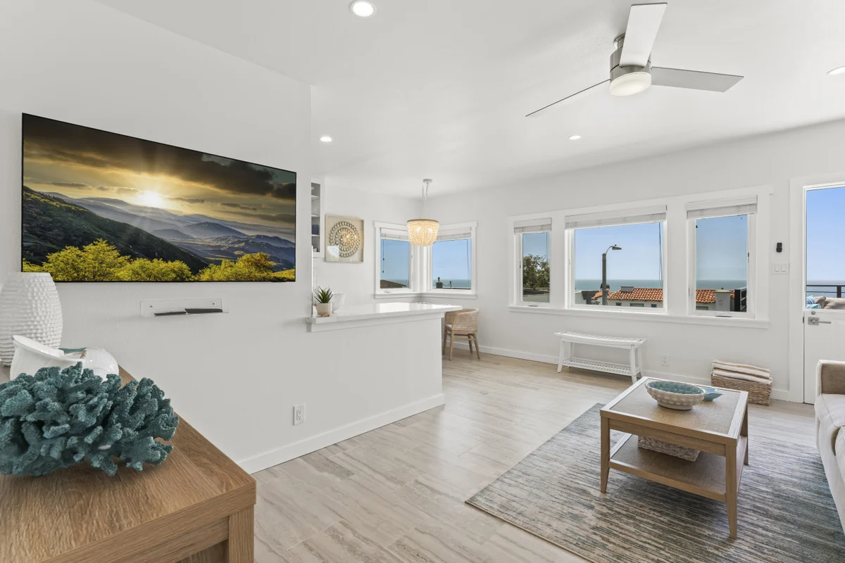 Laguna Shores Unit 3 property photo 4