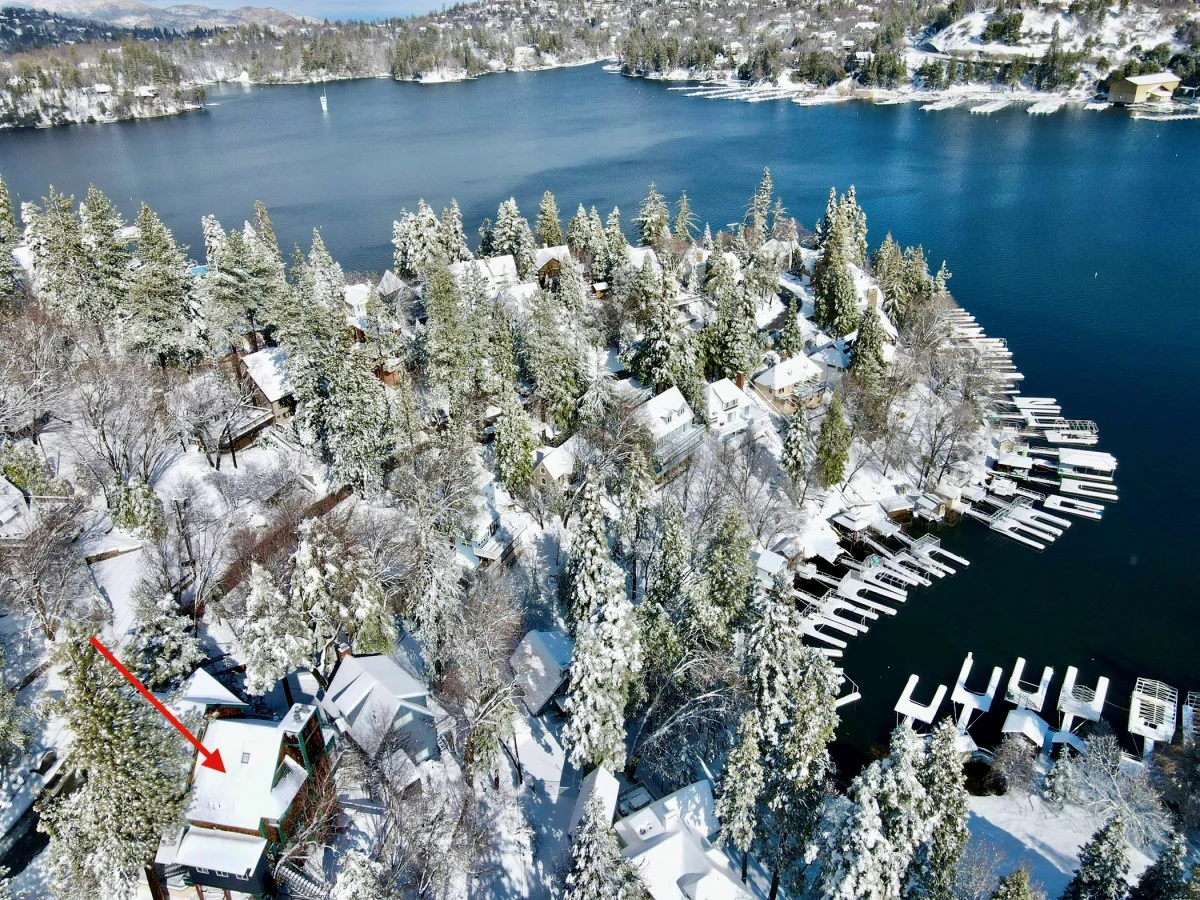 Home in Lake Arrowhead property photo 2