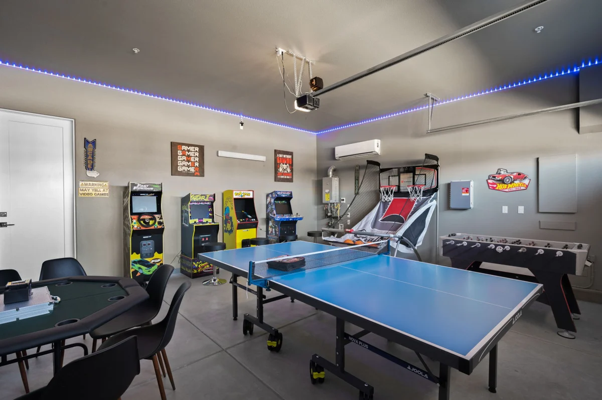 Home in La Quinta property photo 3