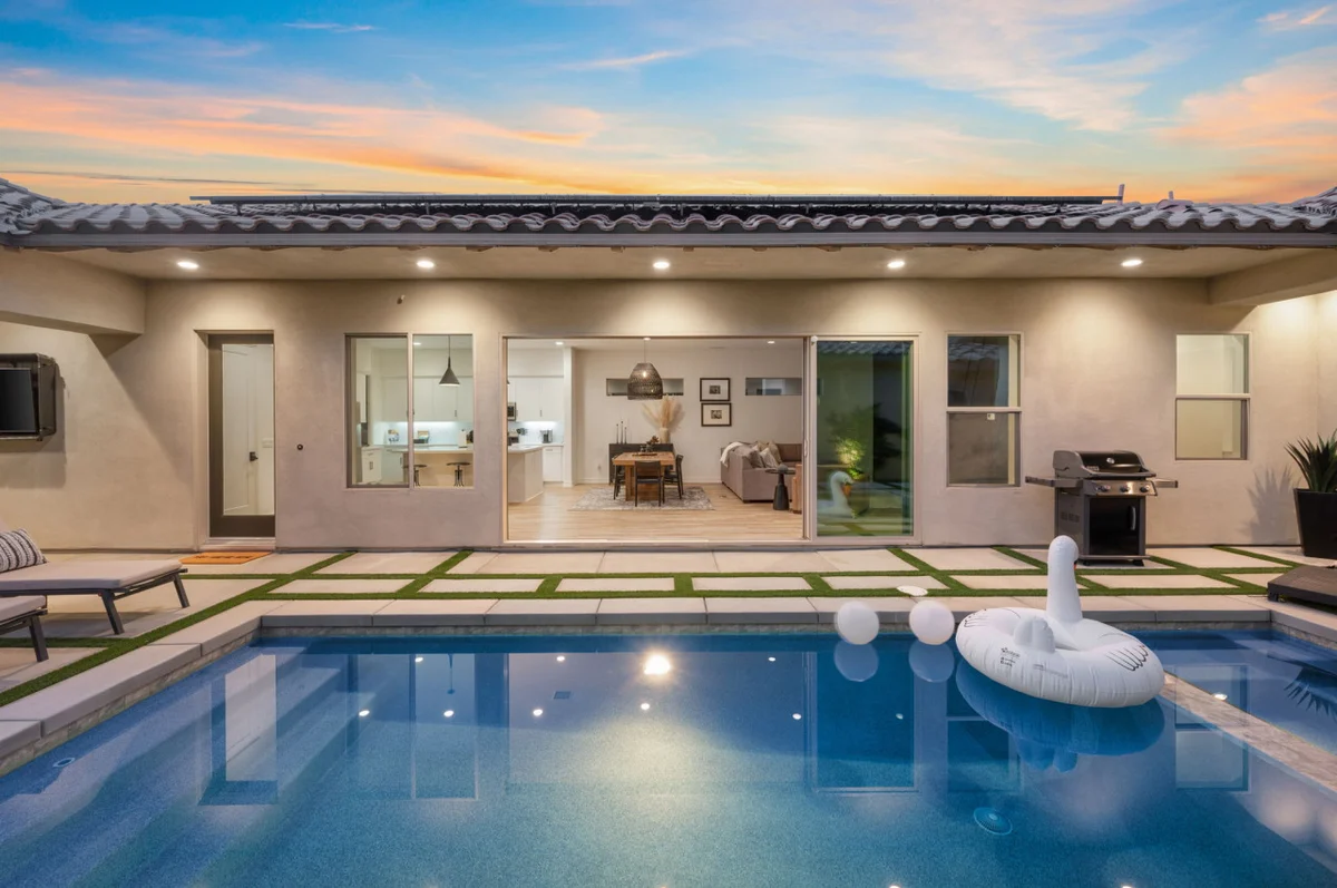 Home in La Quinta property photo 2