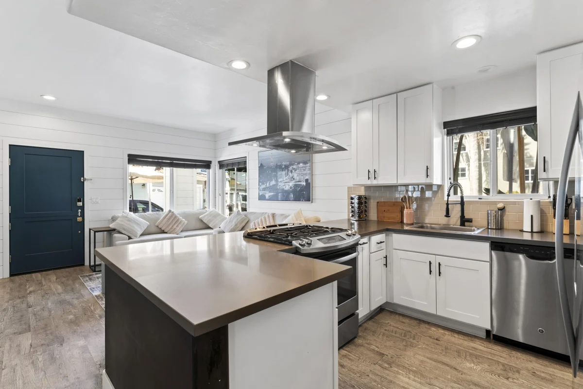 Home in Newport Beach property photo 3