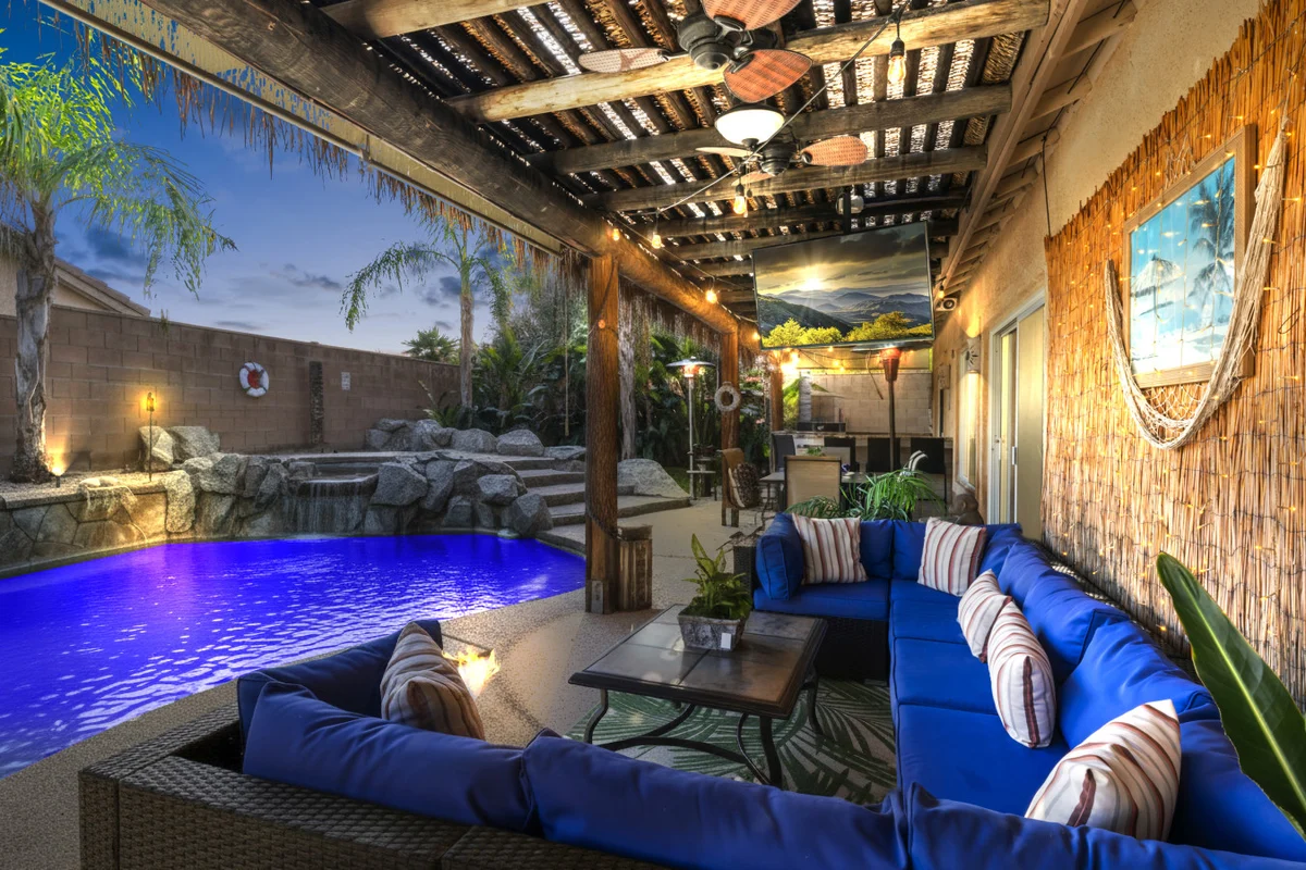 Tropical Vibes Prime La Quinta Location property photo 2