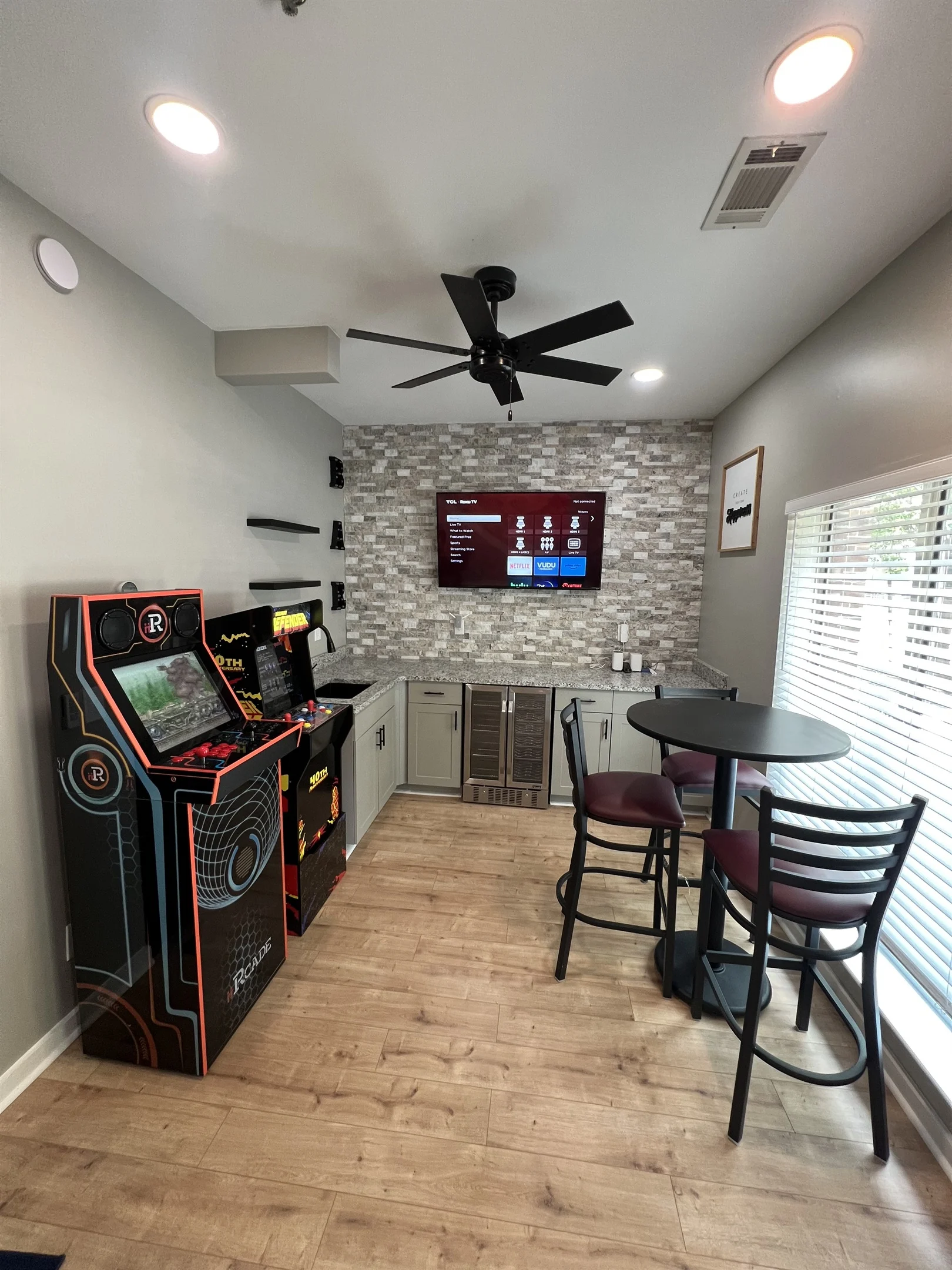 The Silver Benz – 2 Bedroom Vacation Rental in Atlanta, GA