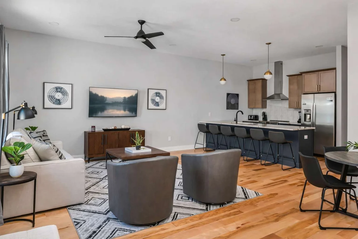 Nashville Allure property photo 5