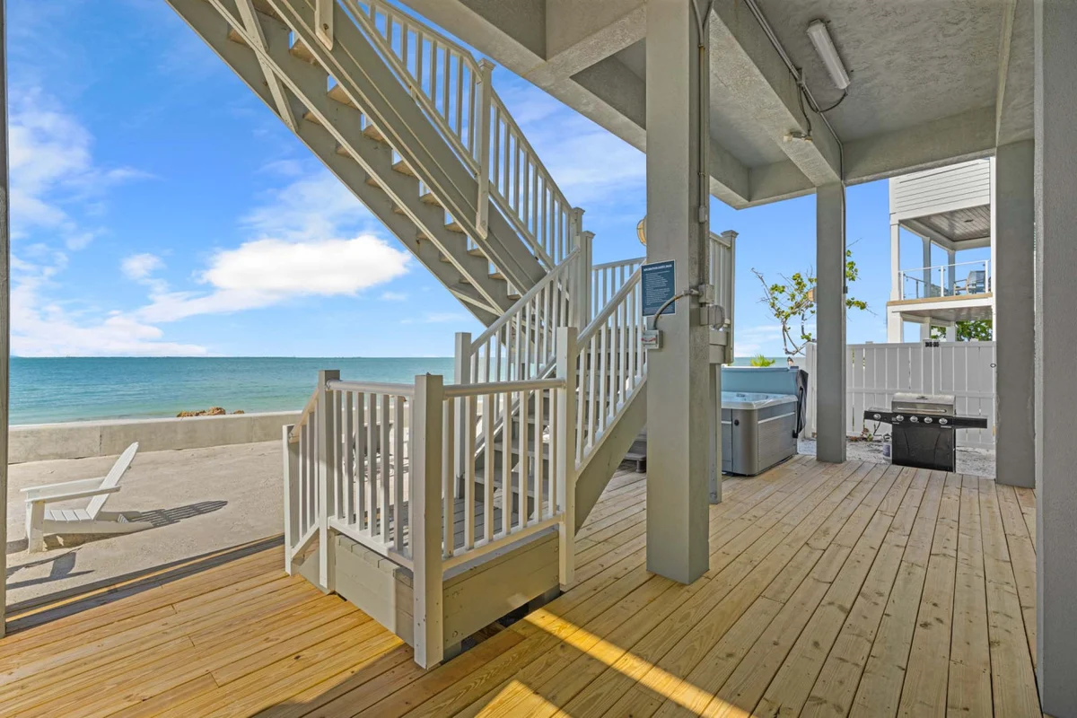 Serendipity - Beach Front 4/3 #115