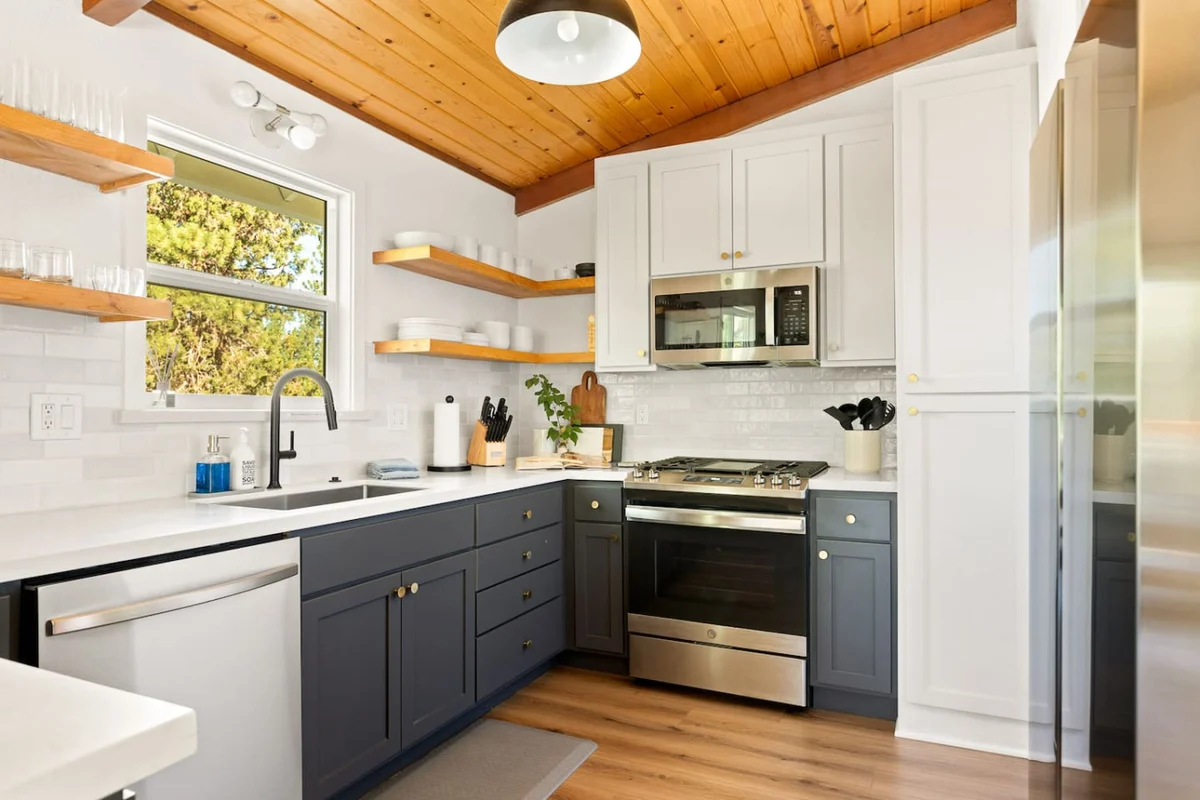 Mont Moderne, 5 Minutes to Ski Resorts & Hot Tub #93