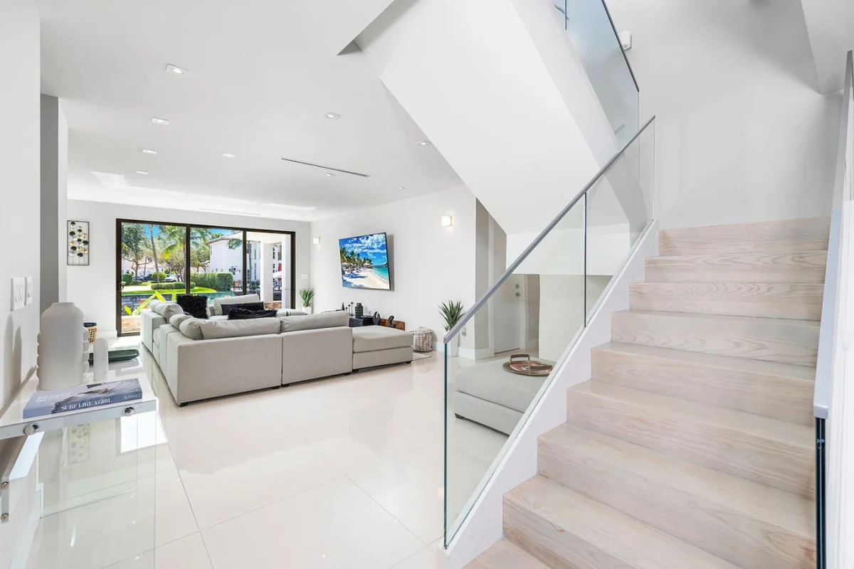 Waterfront Villa / Heated Pool, Gameroom, Sleeps12 #81